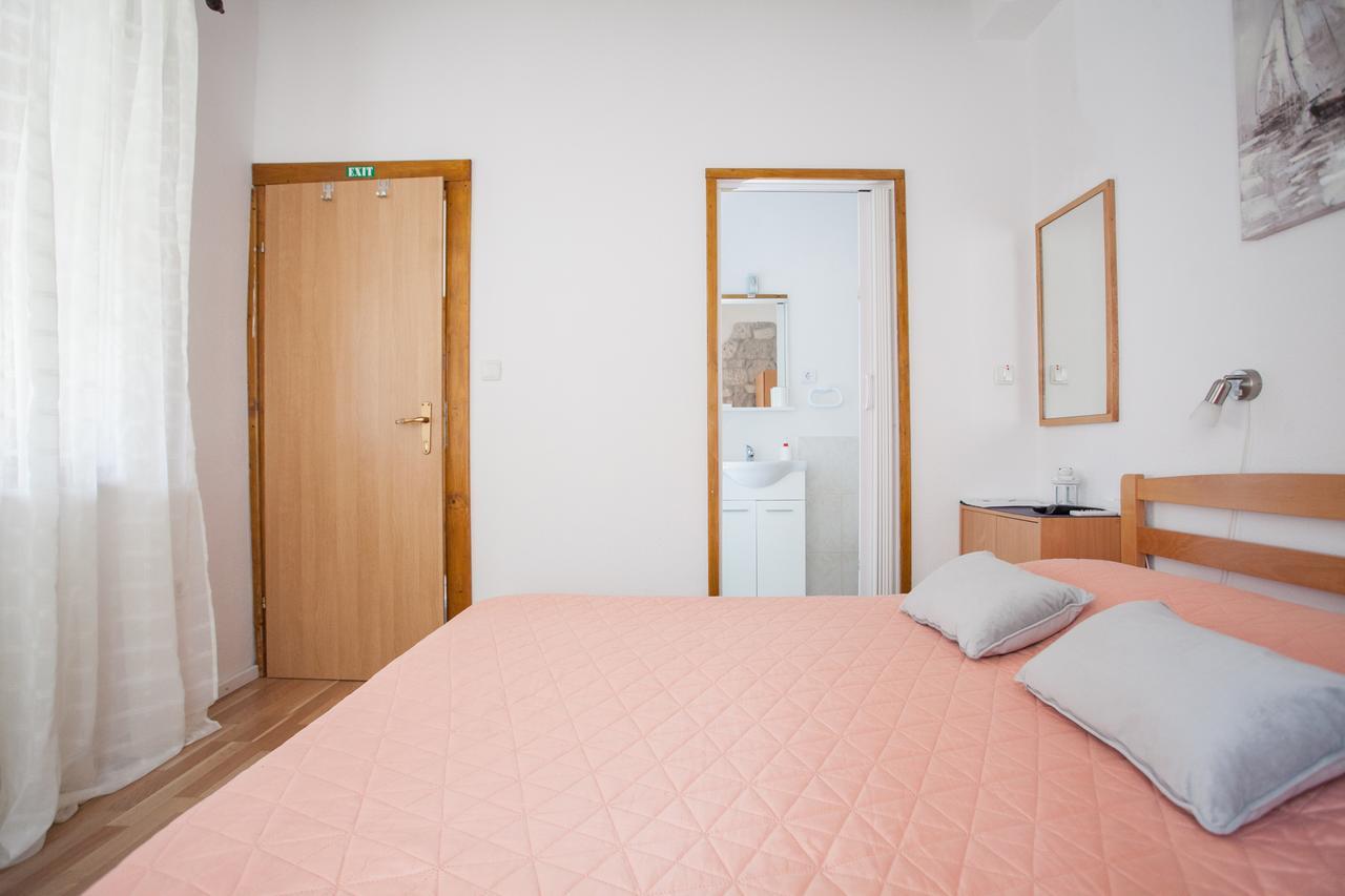 Guesthouse Trogir Proto Zewnętrze zdjęcie